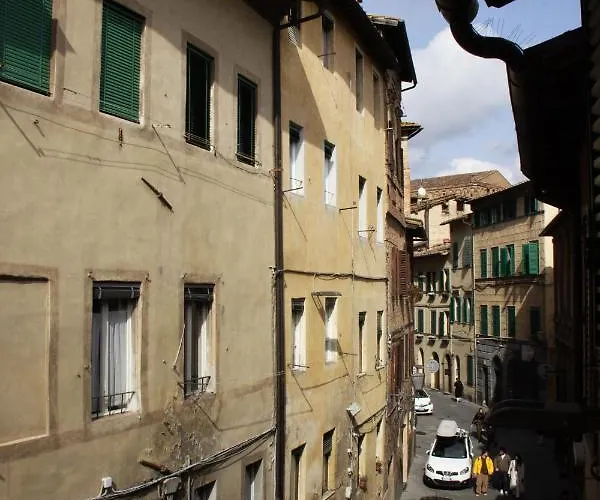 The View: Boutique Near Piazza Del Campo *