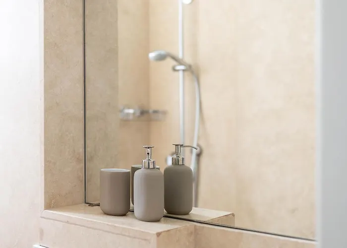 The View: Boutique Near Piazza Del Campo