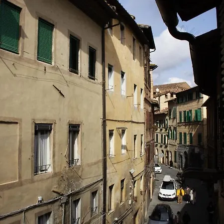 The View: Boutique Near Piazza Del Campo *